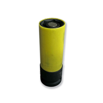 Nasadka udarowa 1/2 ze stali CrMo 19mm z magnesem i osłoną do felg aluminiowych Waryński-61837