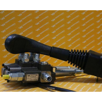 Zestaw: Rozdzielacz 2-sek. + Joystick (bez przycisku) + Elementy złączne + Linki na kulkę stalową 1500mm Waryński-9
